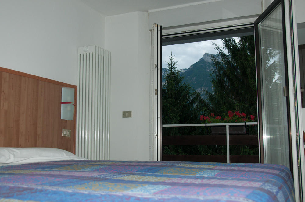 Hotel Dolomiti Levico Terme Esterno foto
